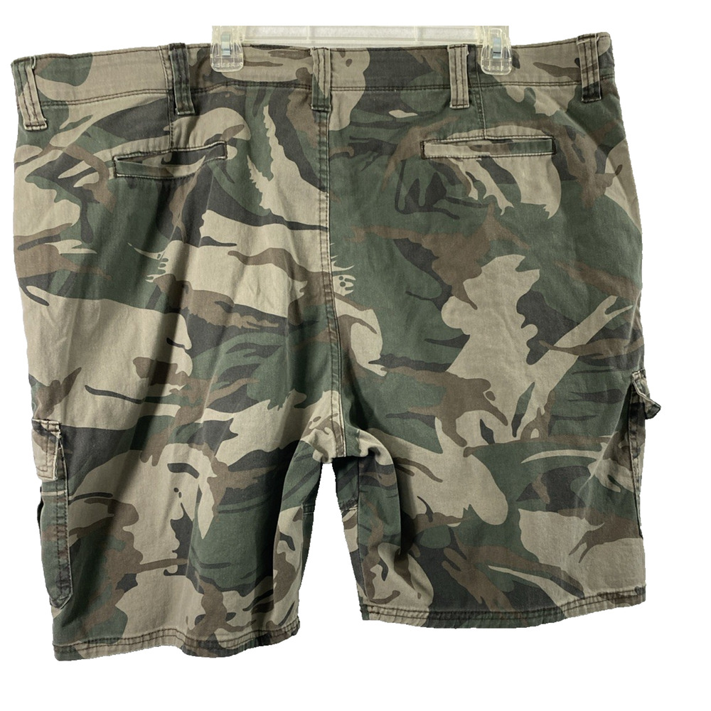 Wrangler Cargo Shorts‎ Mens Size 48 Camo Bermuda Relaxed Fit Outdoors Pockets - Picture 2 of 11